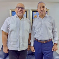 Director Promipyme recibe a presidente Óptica Oviedo